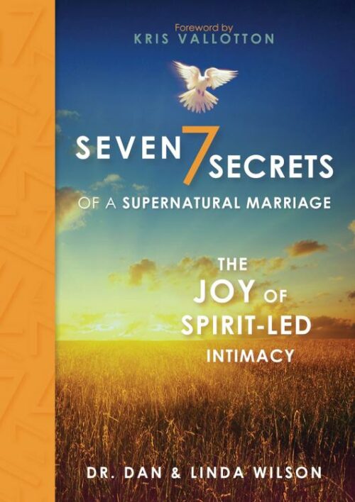 9781424549443 7 Secrets Of A Supernatural Marriage